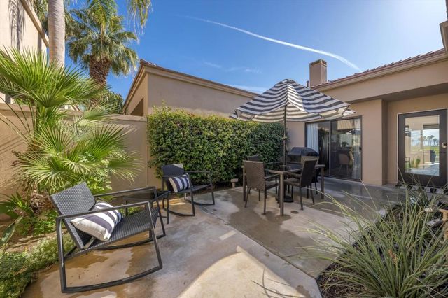 55184 Oak Tree A11, La Quinta, CA 92253