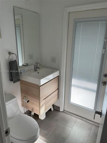2375 NE 185th Street, Miami, FL 33180