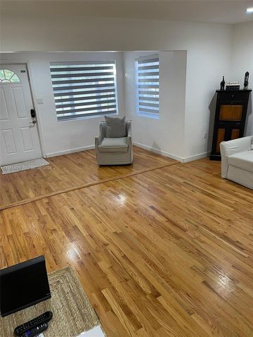 2375 NE 185th Street, Miami, FL 33180