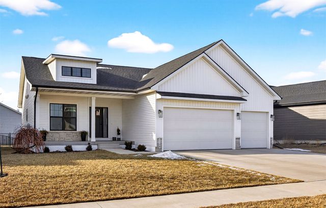 1108 NE Meadow Crossing Drive, Ankeny, IA 50021