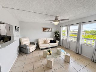 425 Southampton B 425, West Palm Beach, FL 33417