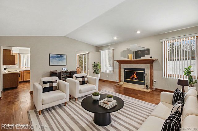 32468 W 10 Mile Road, Farmington Hills, MI 48336