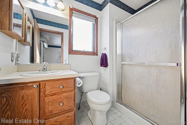 32468 W 10 Mile Road, Farmington Hills, MI 48336