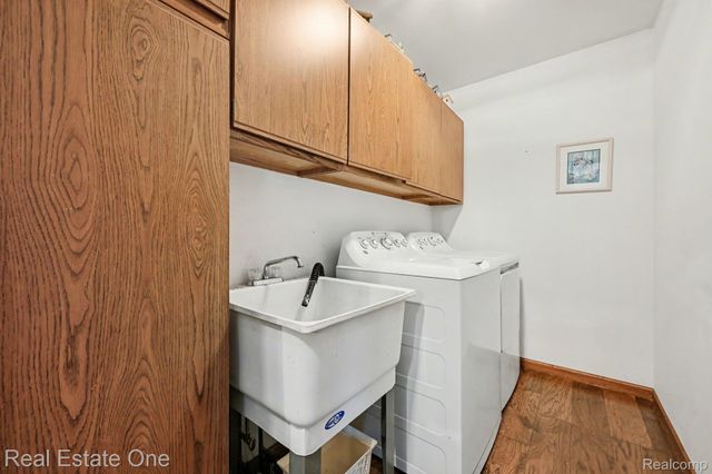 32468 W 10 Mile Road, Farmington Hills, MI 48336