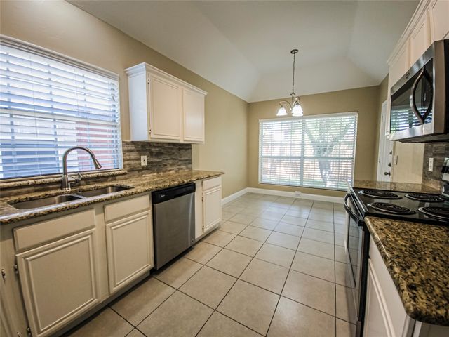 1524 High Pointe Lane, Cedar Hill, TX 75104