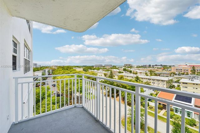2100 Sans Souci Boulevard B706, North Miami, FL 33181