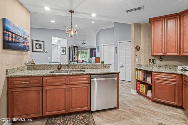 500 SANDIRON Circle 522, Ponte Vedra Beach, FL 32082