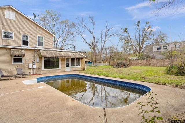 506 E Bryant Street, Troup, TX 75789