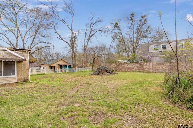 506 E Bryant Street, Troup, TX 75789