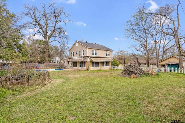 506 E Bryant Street, Troup, TX 75789