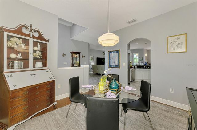 107 WAYFOREST DRIVE, Venice, FL 34292