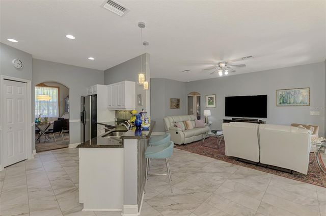 107 WAYFOREST DRIVE, Venice, FL 34292
