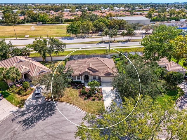 107 WAYFOREST DRIVE, Venice, FL 34292