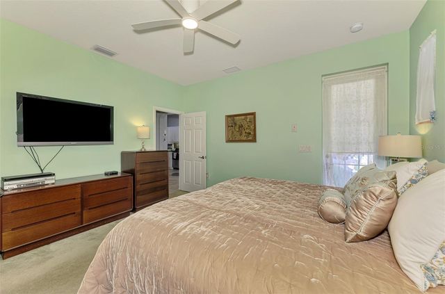 107 WAYFOREST DRIVE, Venice, FL 34292