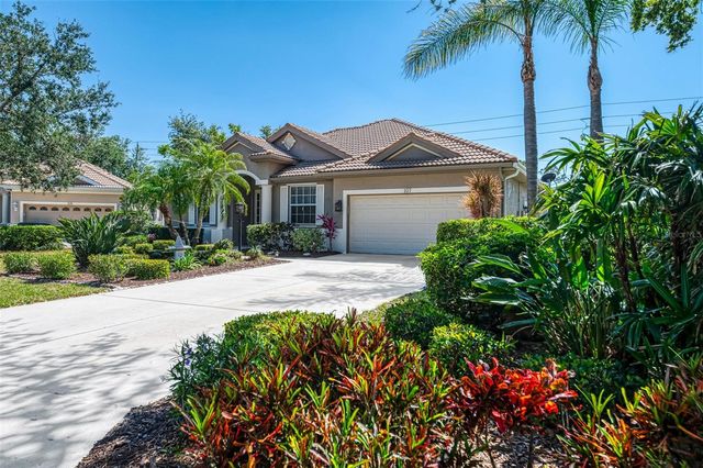 107 WAYFOREST DRIVE, Venice, FL 34292