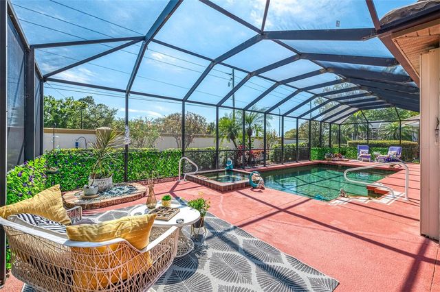 107 WAYFOREST DRIVE, Venice, FL 34292