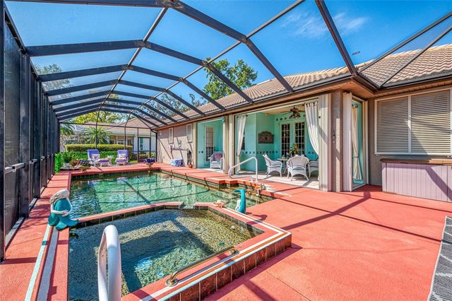 107 WAYFOREST DRIVE, Venice, FL 34292