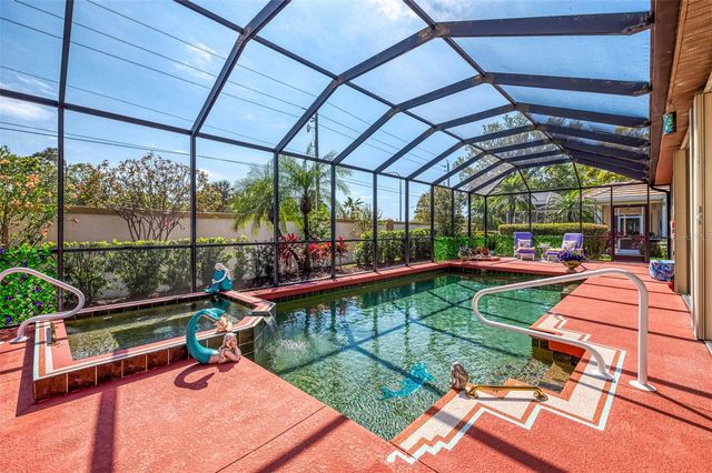 107 WAYFOREST DRIVE, Venice, FL 34292