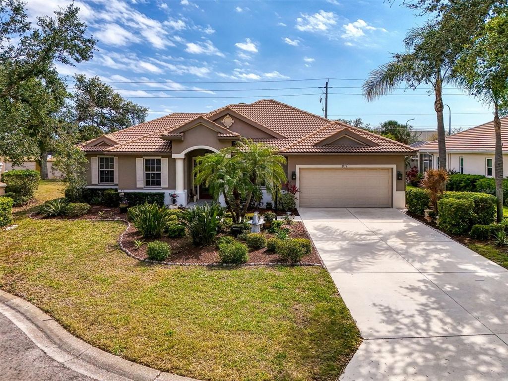 107 WAYFOREST DRIVE, Venice, FL 34292