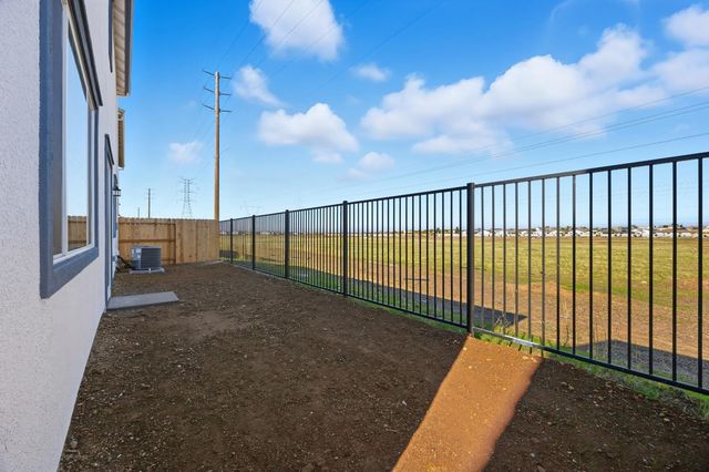 7248 S Great Copper Street, Roseville, CA 95747