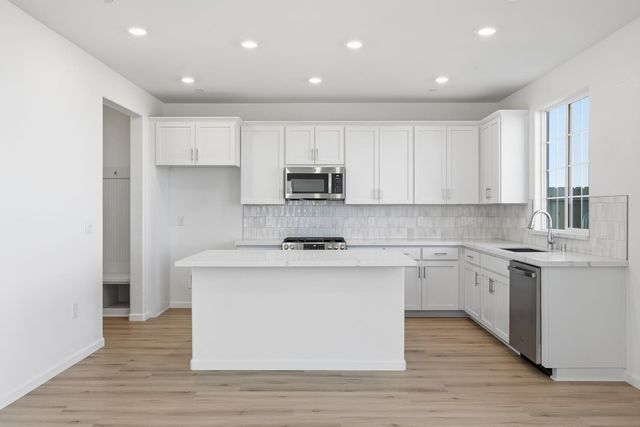 7248 S Great Copper Street, Roseville, CA 95747