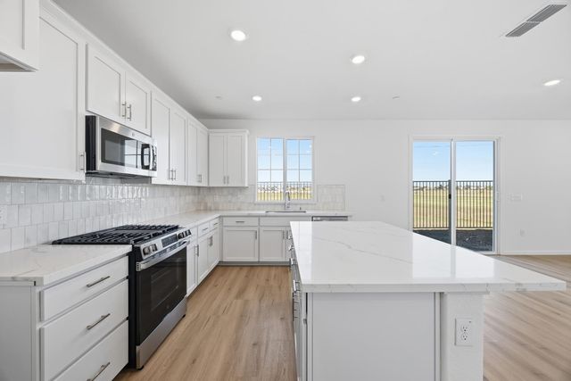 7248 S Great Copper Street, Roseville, CA 95747