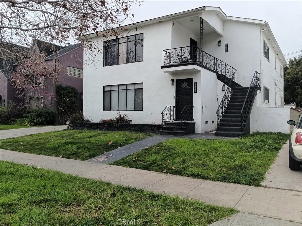1247 S Sycamore, Los Angeles, CA 90019