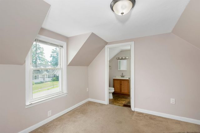 522 Central Street, Manchester, NH 03103