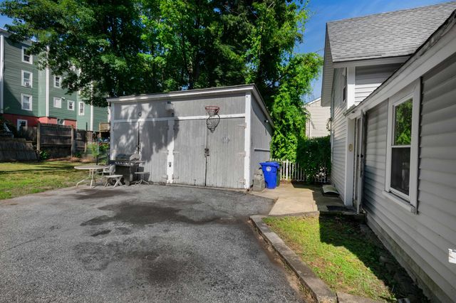 522 Central Street, Manchester, NH 03103