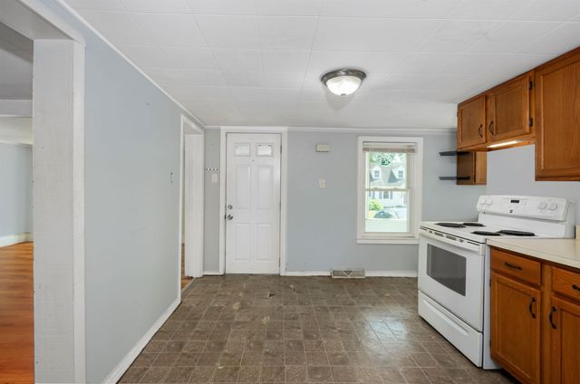 522 Central Street, Manchester, NH 03103