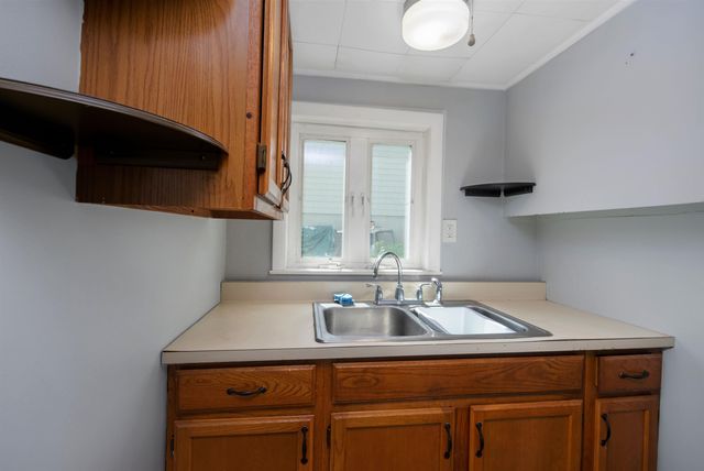 522 Central Street, Manchester, NH 03103