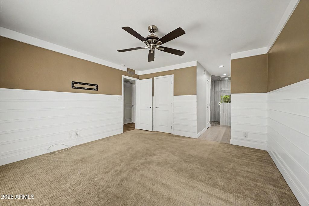 Image 18 of property listing at 9251 E JENAN Drive, Scottsdale, AZ 85260