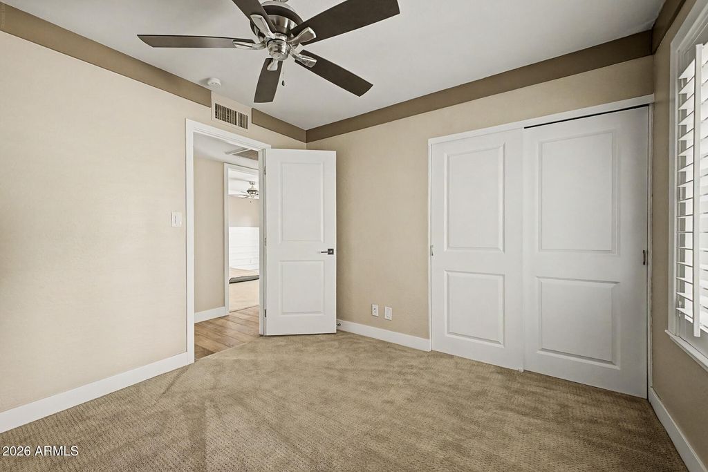 Image 27 of property listing at 9251 E JENAN Drive, Scottsdale, AZ 85260