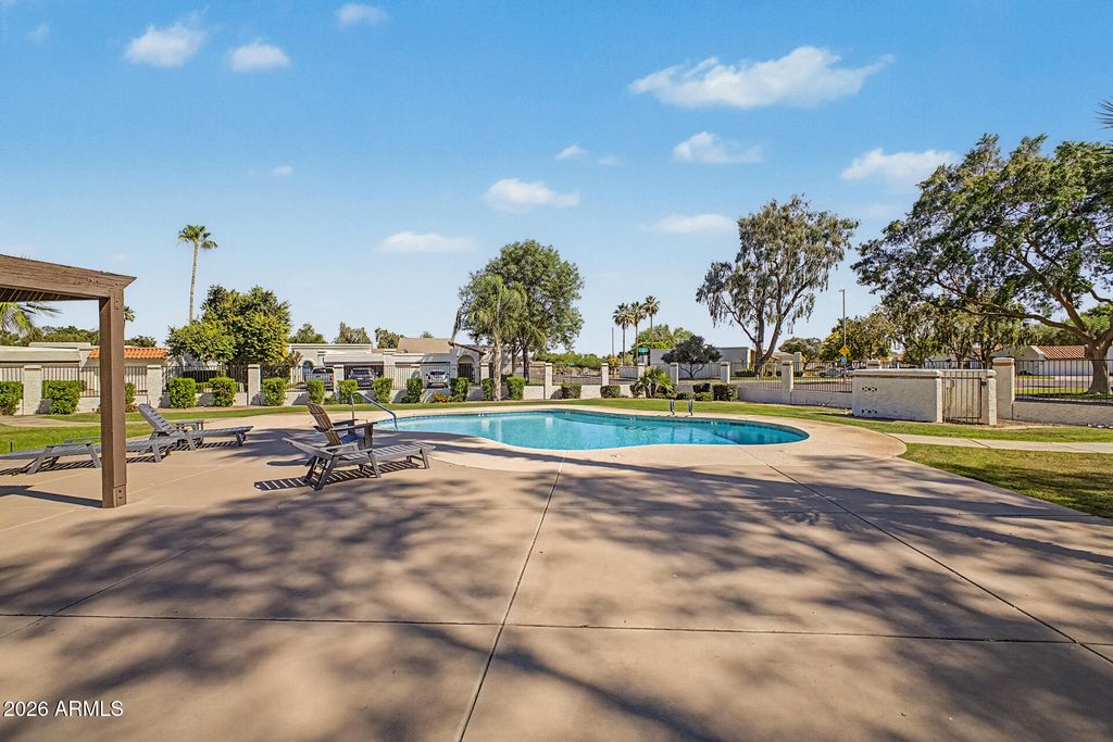 Image 41 of property listing at 9251 E JENAN Drive, Scottsdale, AZ 85260