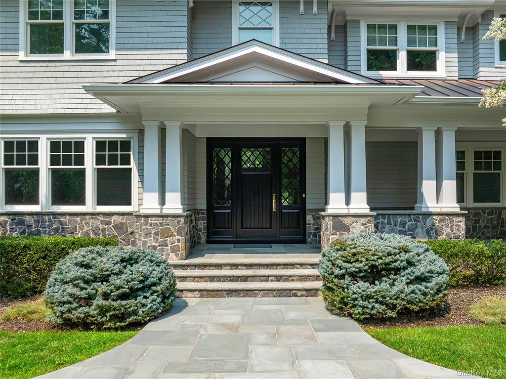 65 Spruce Street, Roslyn Harbor, NY 11576 — photo 2