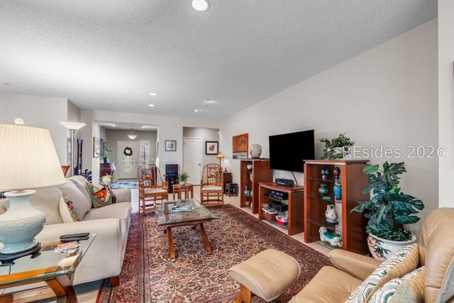 19 Landmark Ln, Bluffton, SC 29909