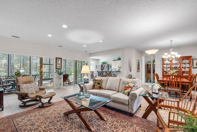 19 Landmark Ln, Bluffton, SC 29909