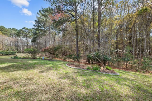 19 Landmark Ln, Bluffton, SC 29909