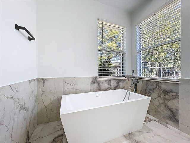 1077 LASCALA DRIVE, Windermere, FL 34786