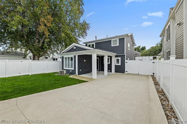 1445 Holland Street, Birmingham, MI 48009