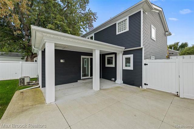 1445 Holland Street, Birmingham, MI 48009