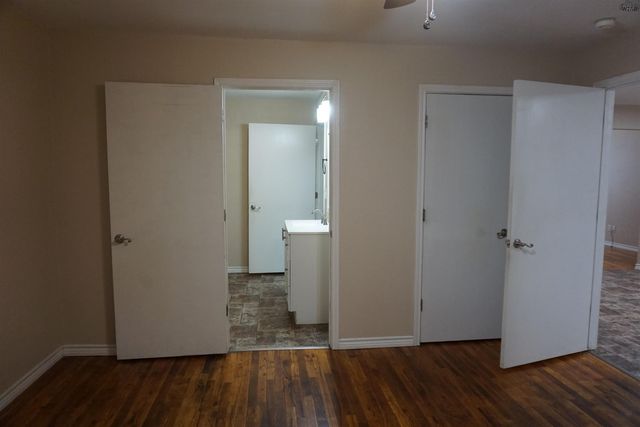 502 GLENDALE STREET, Burkburnett, TX 76354