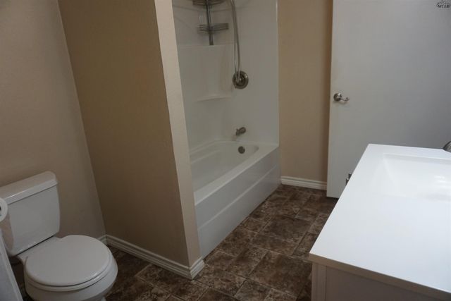 502 GLENDALE STREET, Burkburnett, TX 76354