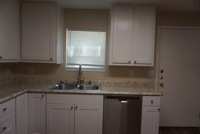 502 GLENDALE STREET, Burkburnett, TX 76354