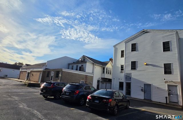 132 Greenwood Avenue 2B, Bethel, CT 06801