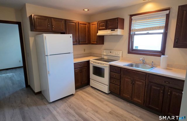 132 Greenwood Avenue 2B, Bethel, CT 06801