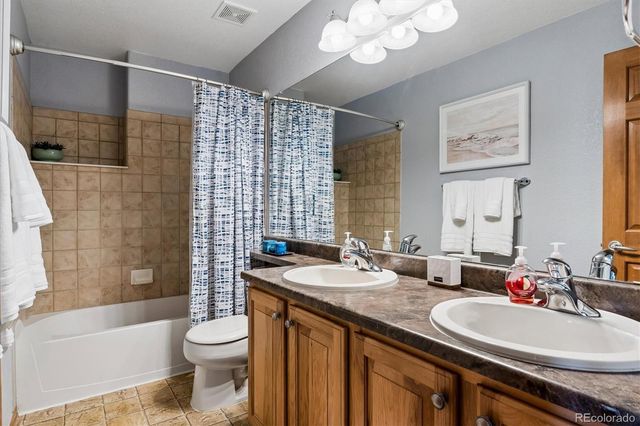 915 Tarpan Place, Castle Rock, CO 80104