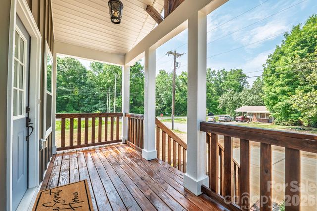 402 Pine Grove Avenue, Cherryville, NC 28021