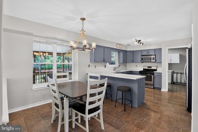 999 KENSINGTON DR, Eastampton, NJ 08060