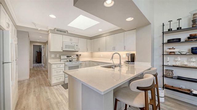 2000 HARBOURSIDE DRIVE 1501, Longboat Key, FL 34228